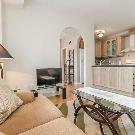 Apartment Canada Dream Vacation Srima Eksteriør billede