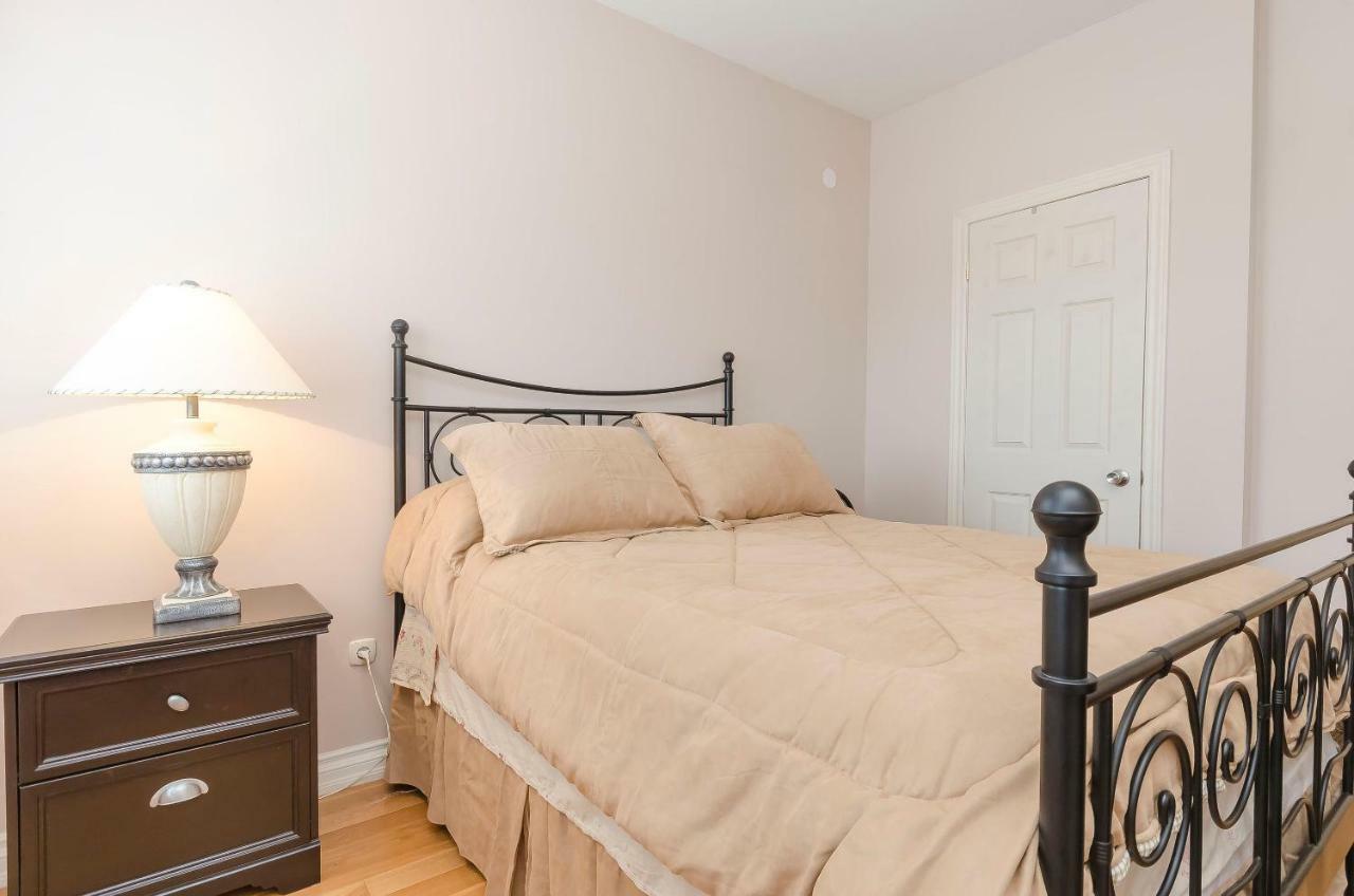Apartment Canada Dream Vacation Srima Eksteriør billede